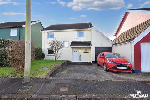 4 bedroom link detached house for sale, Gail Rise, Llangwm, Haverfordwest