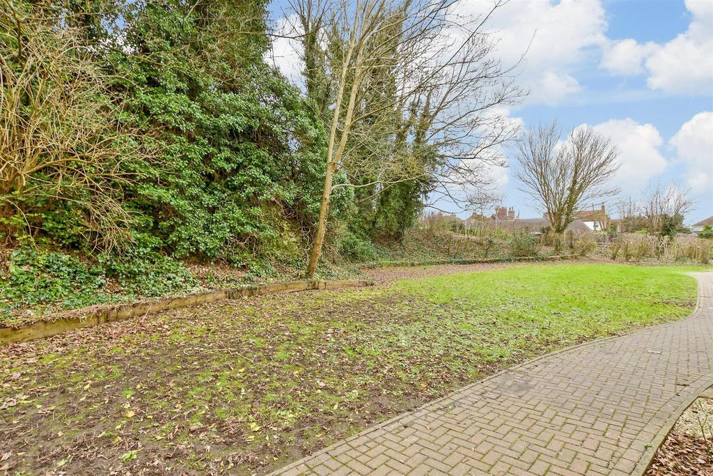 Views To Front