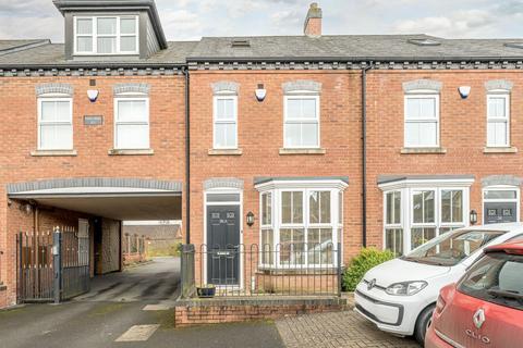 3 bedroom townhouse for sale, Bilston Street, Sedgley