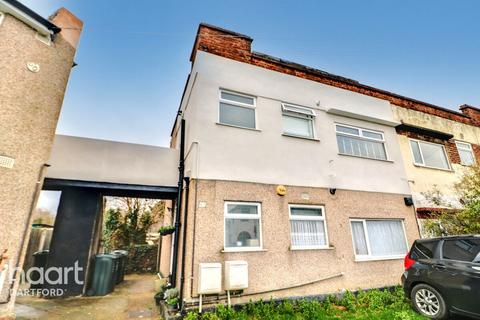 2 bedroom maisonette for sale, Burnham Crescent, Dartford