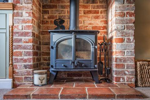 Pise De Terre Chapel Street, Shipdham, Thetford, IP25 7LB