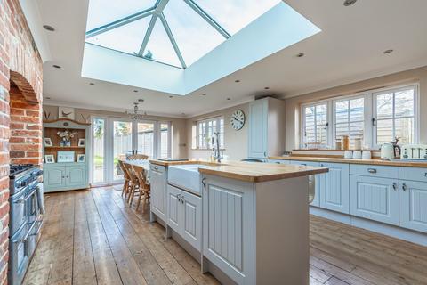 Pise De Terre Chapel Street, Shipdham, Thetford, IP25 7LB