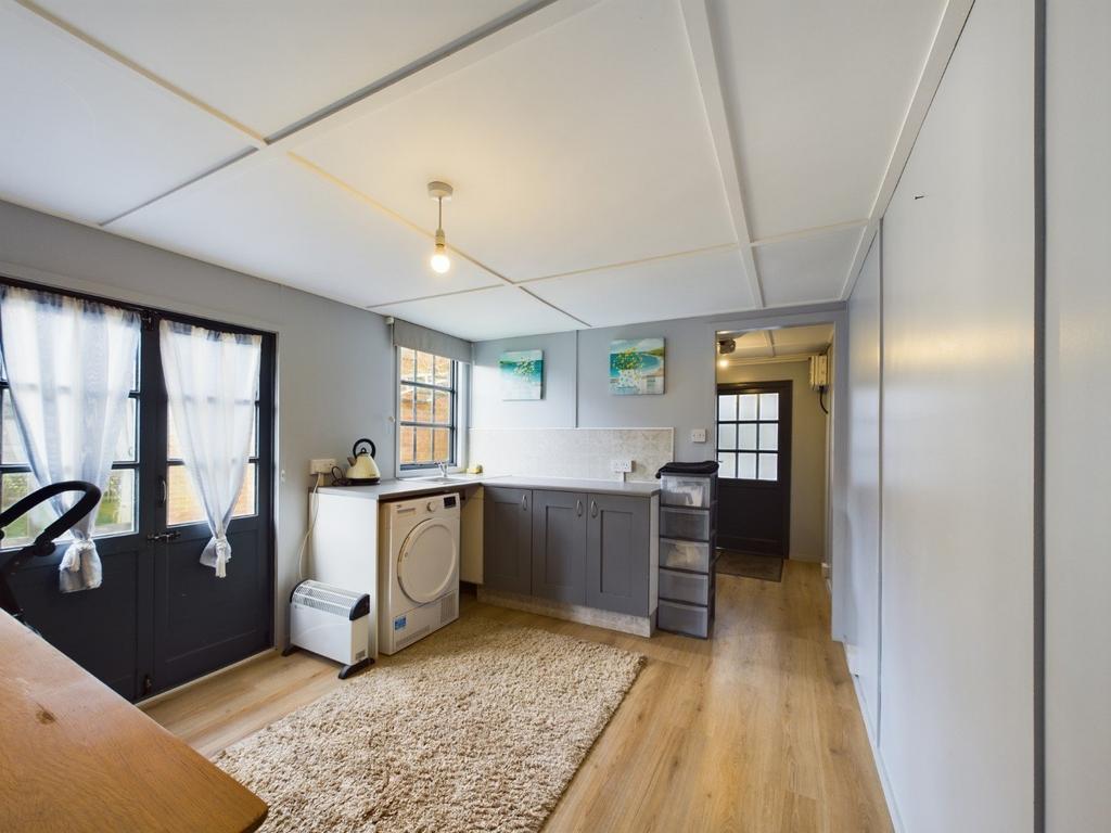 Kitchen- Annex