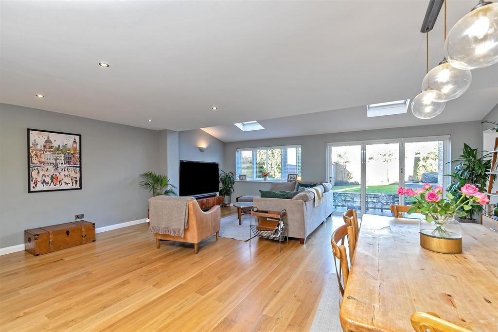 7 Hadrian Close-21.jpg
