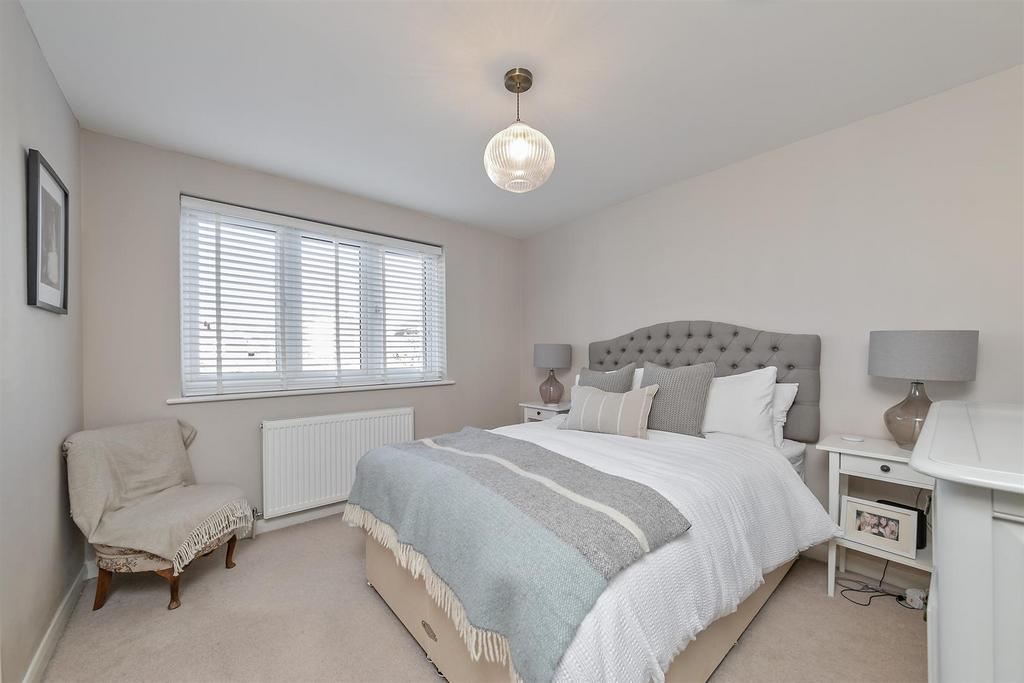 7 Hadrian Close-36.jpg