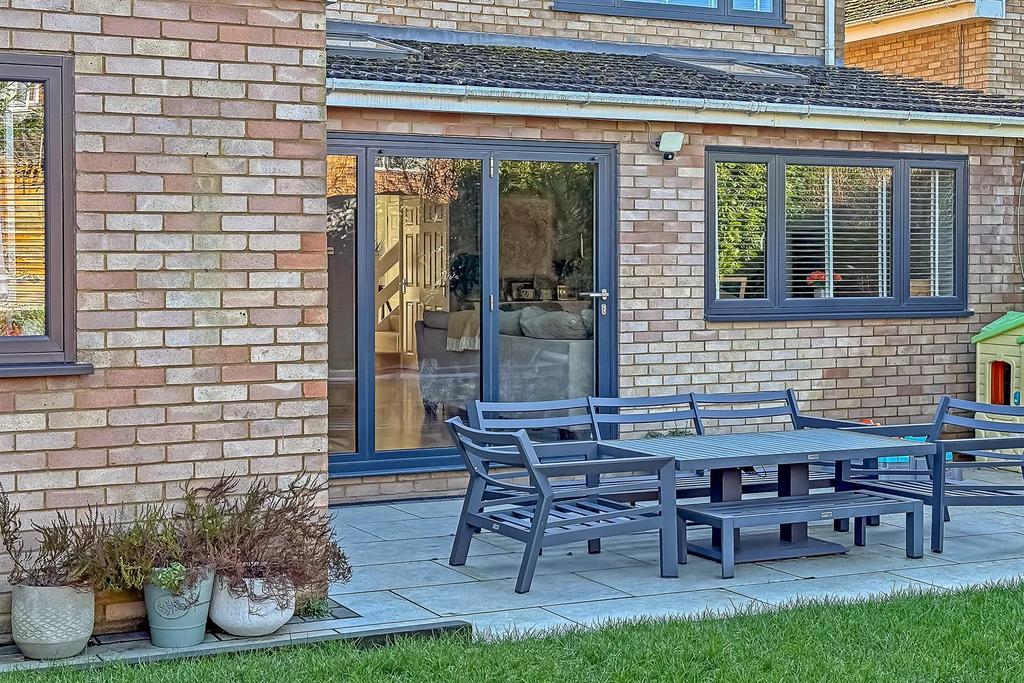 7 Hadrian Close-53.jpg