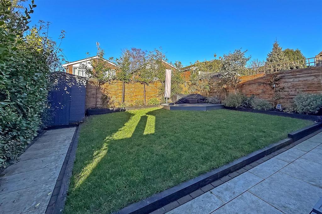 7 Hadrian Close-49.jpg