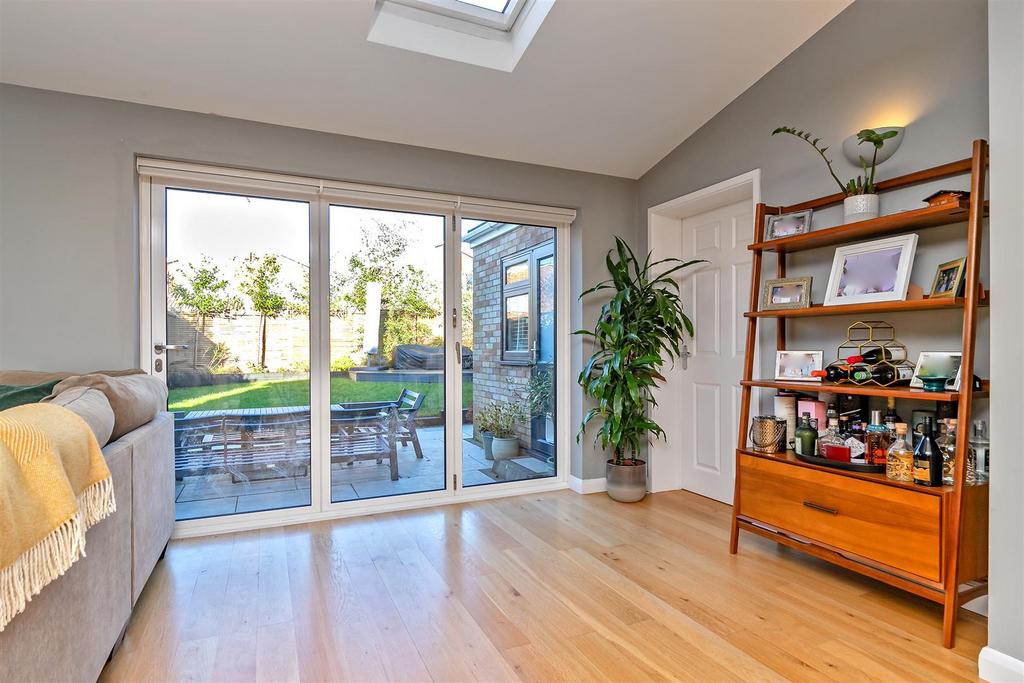 7 Hadrian Close-16.jpg