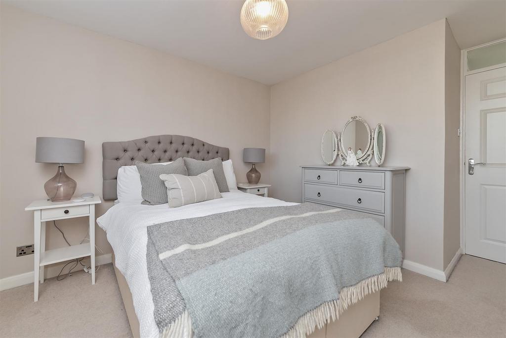 7 Hadrian Close-37.jpg