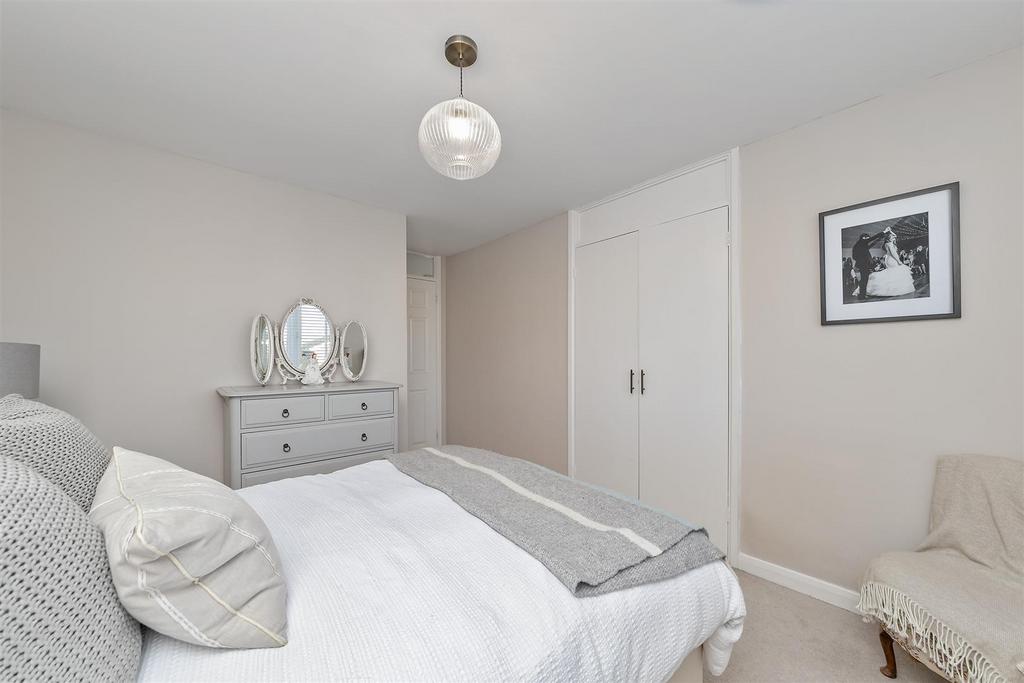 7 Hadrian Close-38.jpg