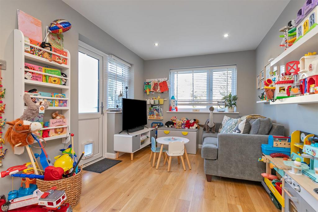 7 Hadrian Close-29.jpg