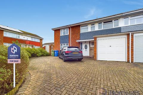 4 bedroom end of terrace house for sale, Salisbury Close, Sittingbourne, Kent, ME10 3BL