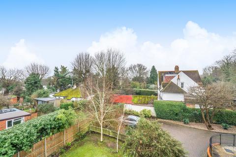 2 bedroom apartment for sale, Broadlands Avenue, Shepperton, TW17