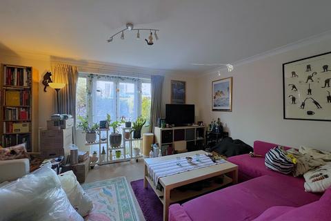 2 bedroom ground floor flat to rent, Trinity Road, Wimbledon, SW19