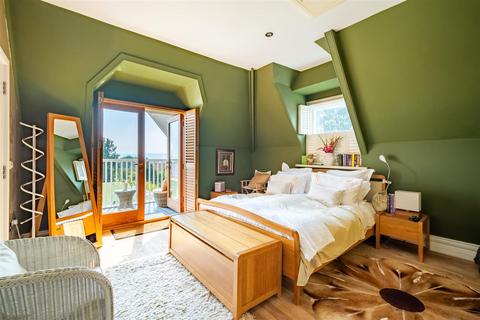 Flat 13, Ferncliffe North Road, Leigh Woods, Bristol, BS8 3NQ