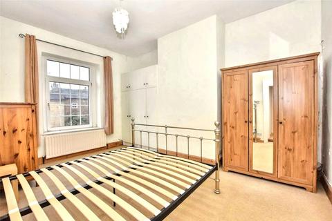 2 bedroom terraced house for sale, Prospect Square, Farsley, Pudsey, West Yorkshire