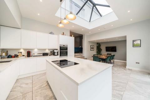 6 bedroom semi-detached house for sale, Leigham Court Road, London SW16