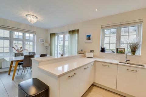 3 bedroom detached house for sale, Riverside View, Horsforth, Leeds, West Yorkshire, LS18