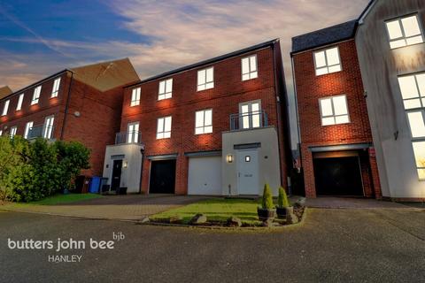 4 bedroom semi-detached house for sale, Sadlers Walk, Stoke-On-Trent ST6 4GT