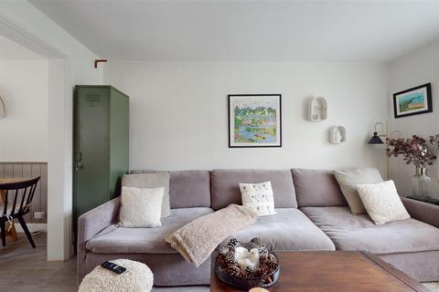 192 Sturminster Road, Bristol, BS14 8AR