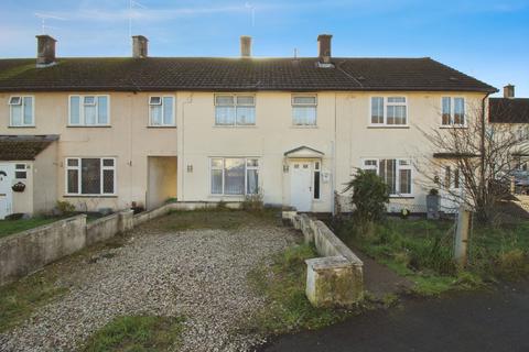 3 bedroom terraced house to rent, Bourne Road, Swindon SN2