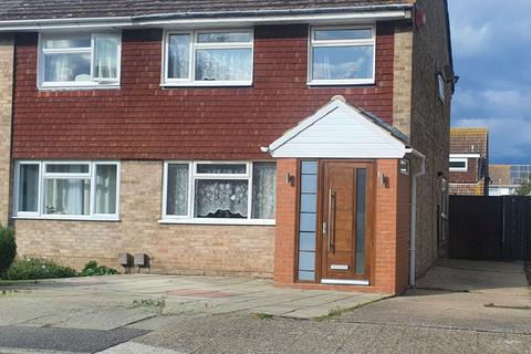 3 bedroom semi-detached house for sale, The Pines, Broadstairs, CT10