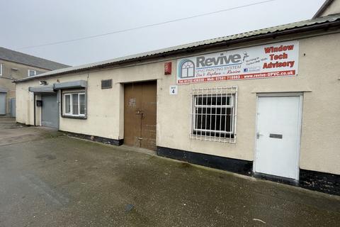 Industrial unit to rent, Unit 4 Whieldon Industrial Estate, Stoke-on-Trent, ST4 4JP