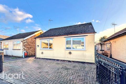 2 bedroom detached bungalow for sale, Highfield Road, March