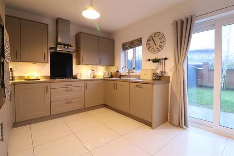 3 bedroom semi-detached house for sale, Sweet Field Close, Crewe