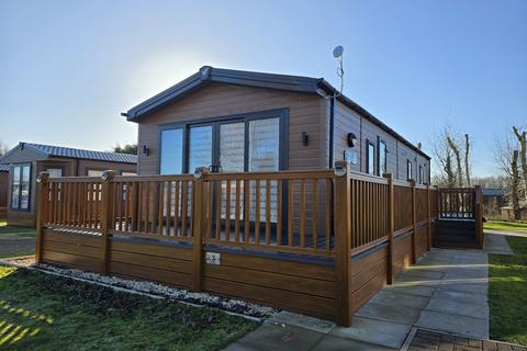 2 bedroom lodge for sale, Routh Beverley