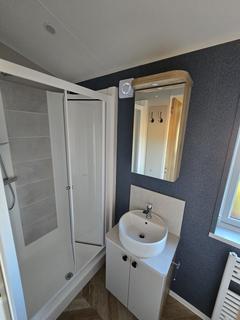 2 bedroom lodge for sale, Routh Beverley