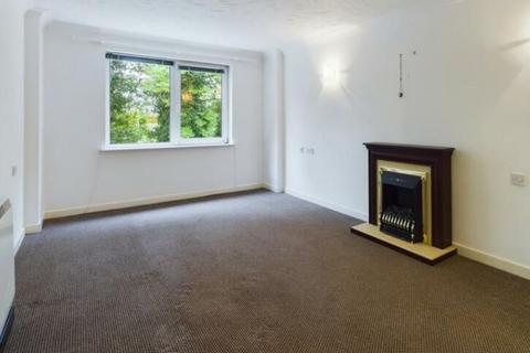 2 bedroom retirement property for sale, Fitzroy Drive, Leeds LS8