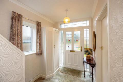 23 Longford Drive, Sheffield, S17 4LN