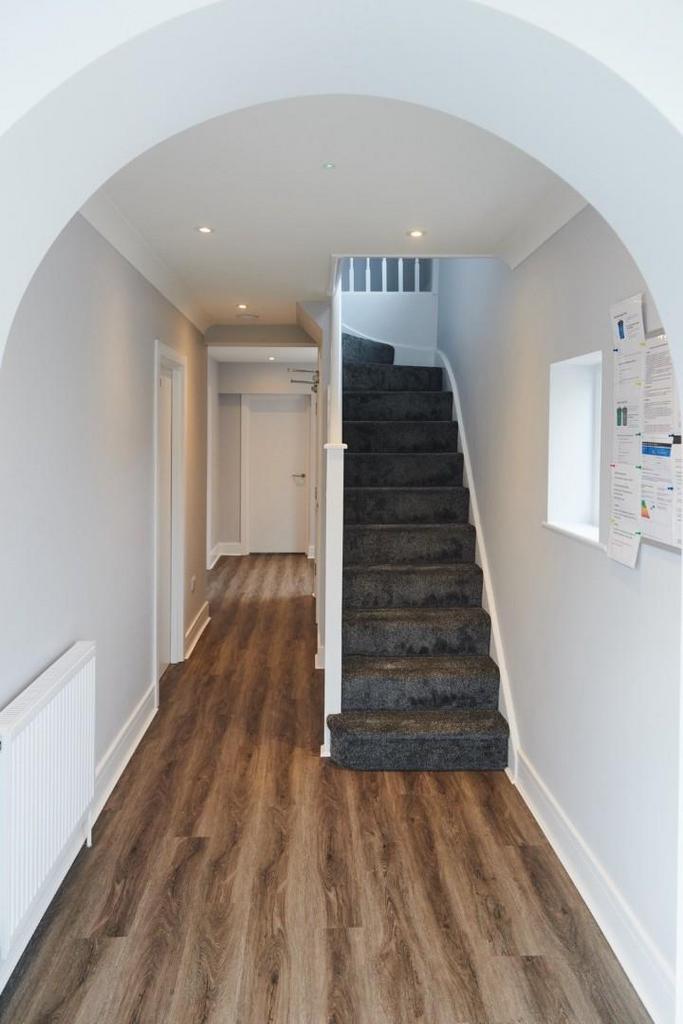 Hallway.jpg