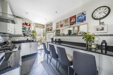 3 bedroom flat for sale, Frognal Lane, Hampstead, NW3