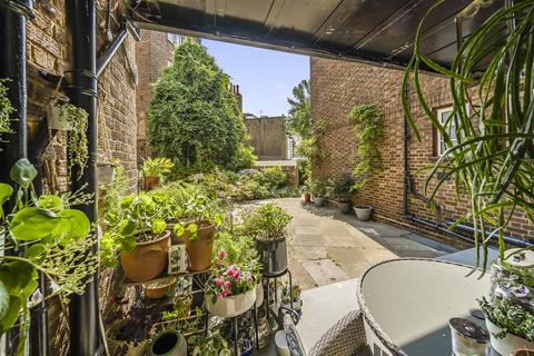 3 bedroom flat for sale, Frognal Lane, Hampstead, NW3