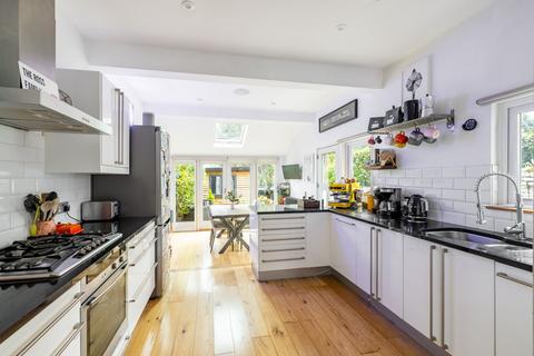 60 Chelsham Road, South Croydon, CR2 6HY