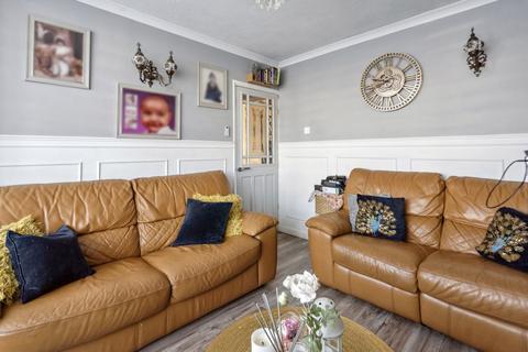 3 bedroom terraced house for sale, Cumberland Avenue, Slough SL2