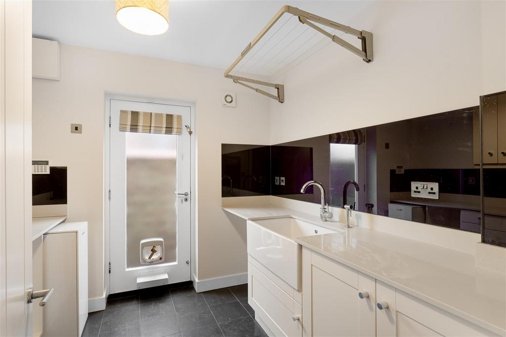 3 Burton Gate 102.jpg