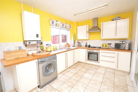 2 bedroom terraced house for sale, Highlands Walk, Leeds