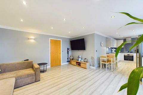 2 bedroom apartment for sale, Mayfield Road, Worcester, Worcestershire, WR3