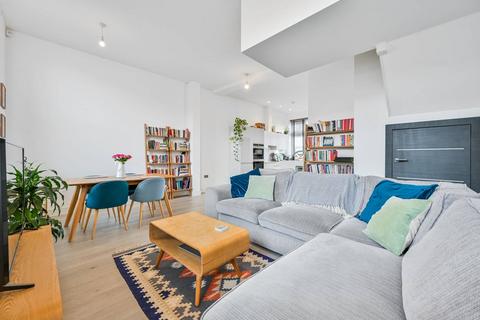 Huntley Close, Greenwich, London, SE10