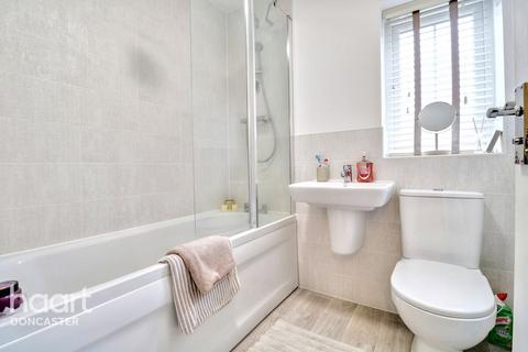 7 Heatherfields Crescent, New Rossington, Doncaster, DN11 0TY