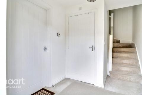 7 Heatherfields Crescent, New Rossington, Doncaster, DN11 0TY