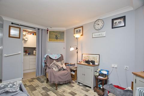 1 bedroom retirement property for sale, Sandgate Road, Folkestone, CT20