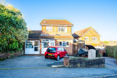 4 bedroom detached house for sale, Beechwood Road, Knaphill, Woking, GU21