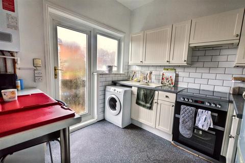 2 bedroom flat to rent, New Upperton Road