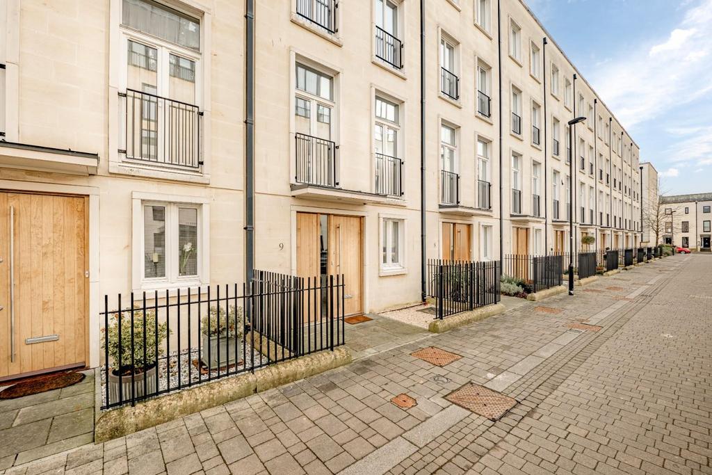 9 Percy Terrace-2 EDIT.jpg