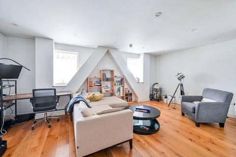 2 bedroom flat for sale, Bermondsey Square, London Bridge, London, SE1