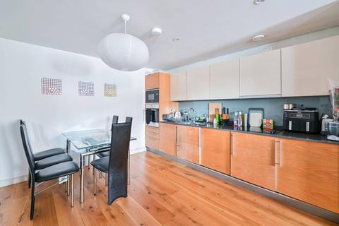 2 bedroom flat for sale, Bermondsey Square, London Bridge, London, SE1